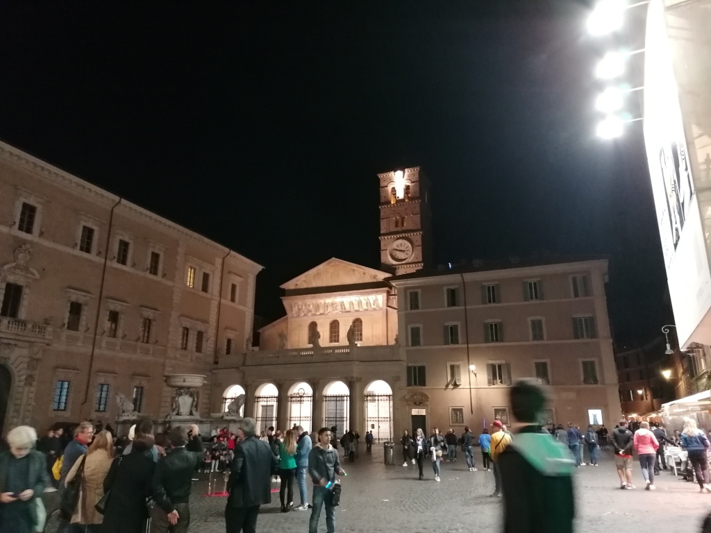 Piazza di Santa Maria in Trastevere