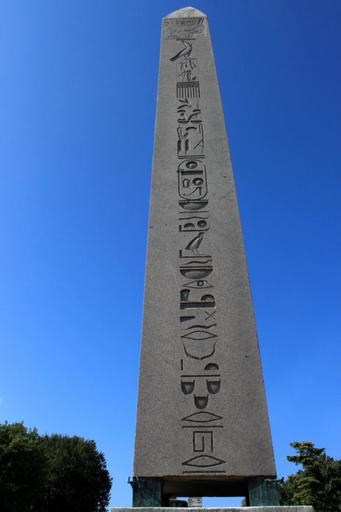 l'obelisco egiziano di Teodosio nell'ippodromo romano, ora piazza Taksim